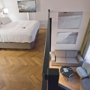 Отель Pestana Riverside *****